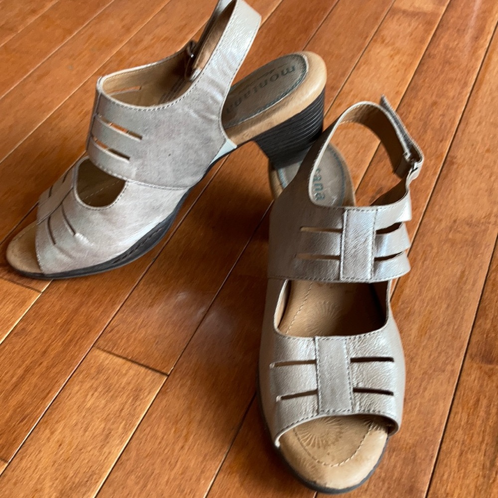 Women’s shoes